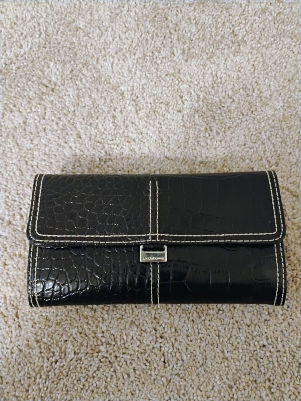 Liz Claiborne wallet